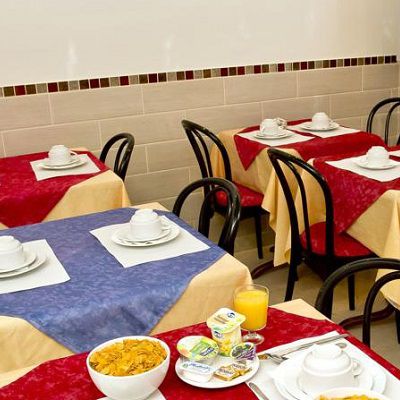 Hotel Hipotel Voltaire Bastille Parigi