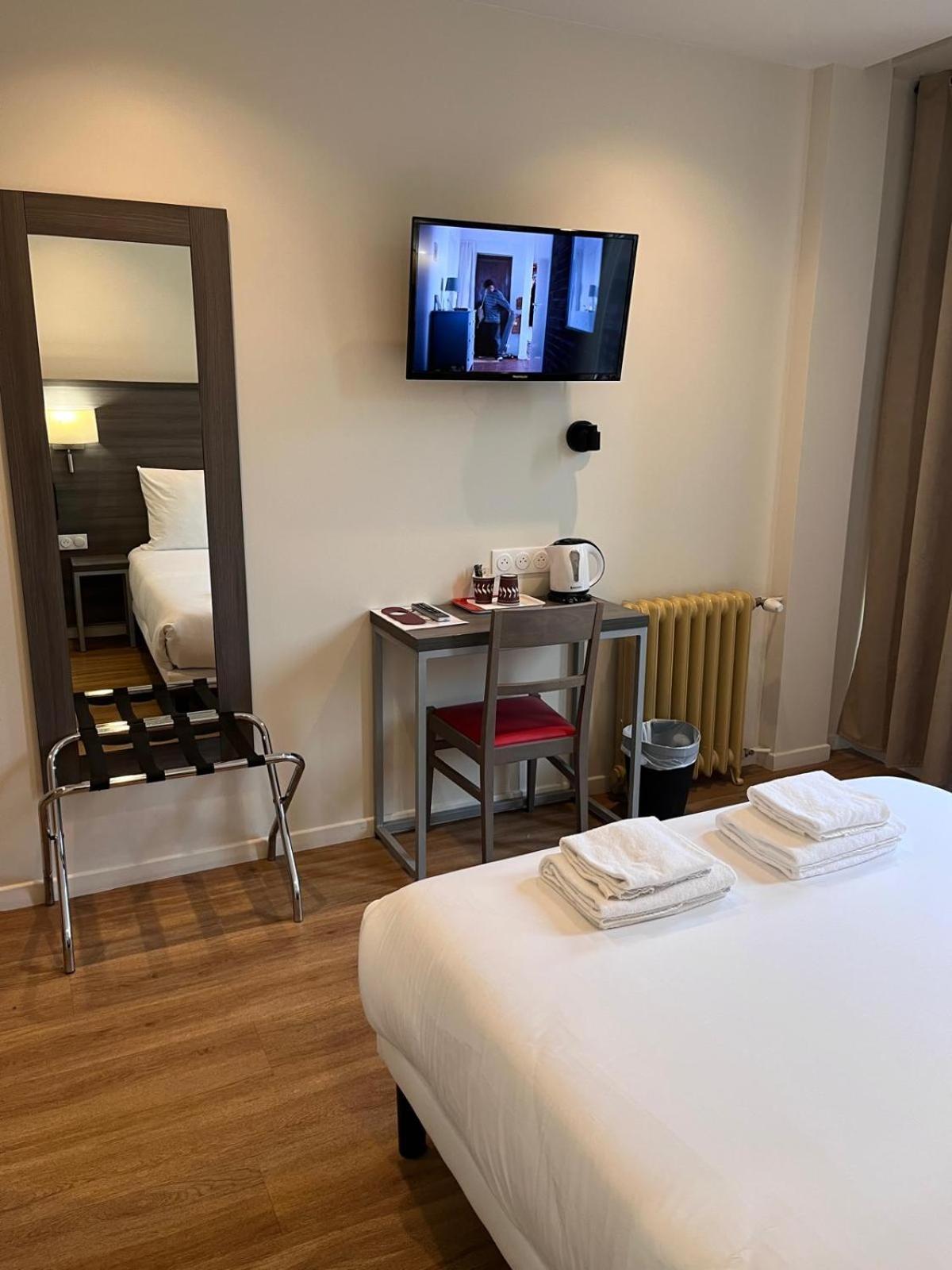 Hipotel Voltaire Bastille 3* París