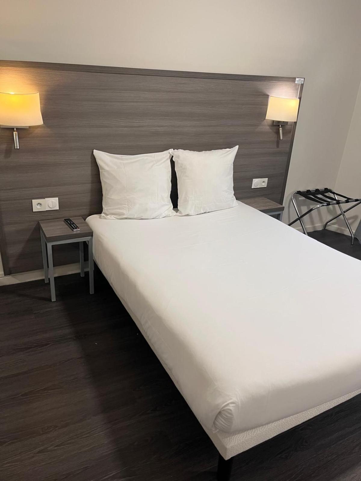 Hipotel Voltaire Bastille 3* Parigi